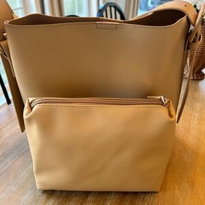 Falls Creek Tan Bucket Bag and Pouch Set